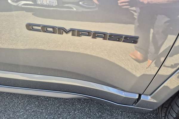 2023 Jeep Compass S-Limited M6