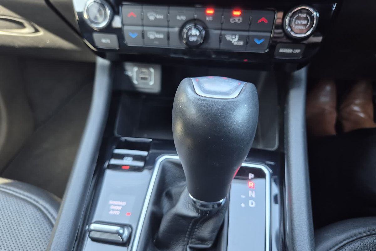 2023 Jeep Compass S-Limited M6