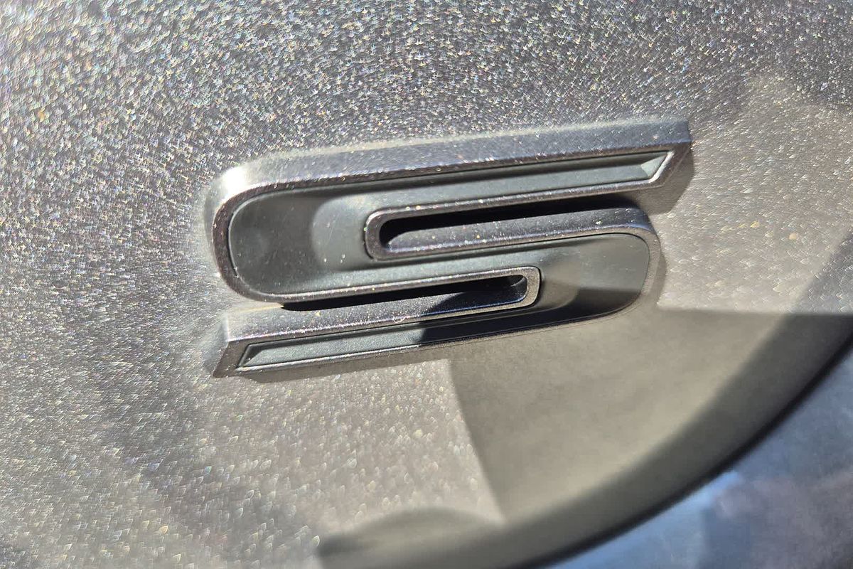 2023 Jeep Compass S-Limited M6