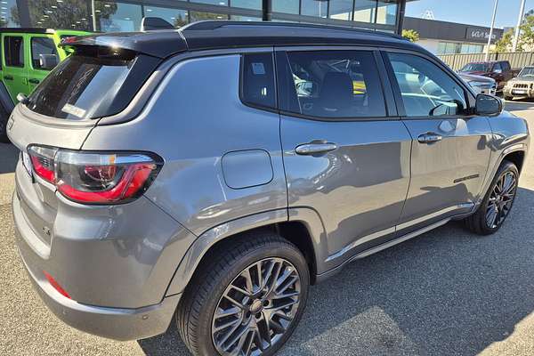 2023 Jeep Compass S-Limited M6