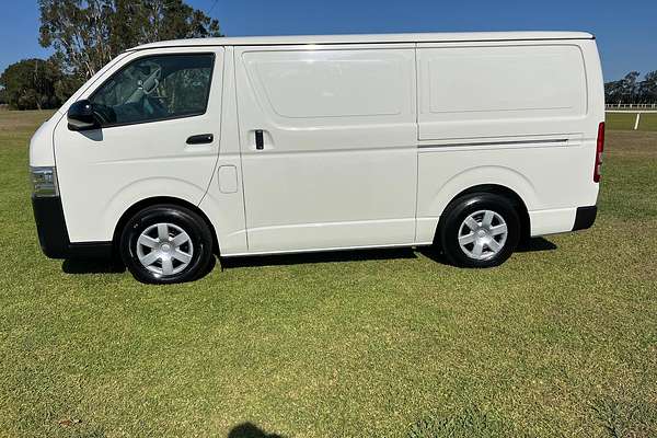2014 Toyota Hiace KDH201R LWB