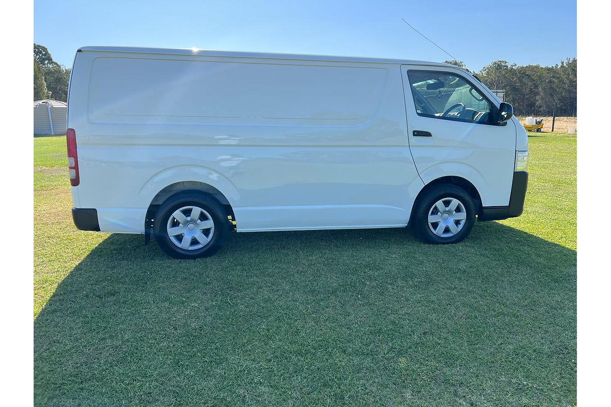 2014 Toyota Hiace KDH201R LWB