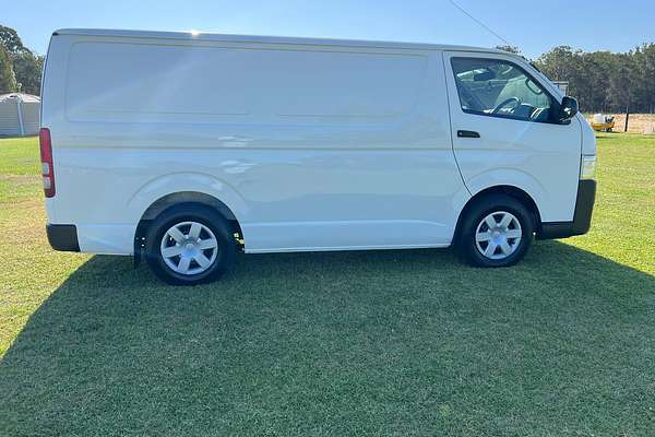 2014 Toyota Hiace KDH201R LWB