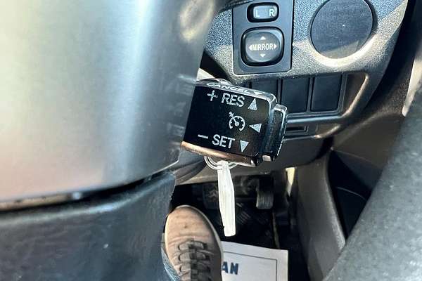 2014 Toyota Hiace KDH201R LWB