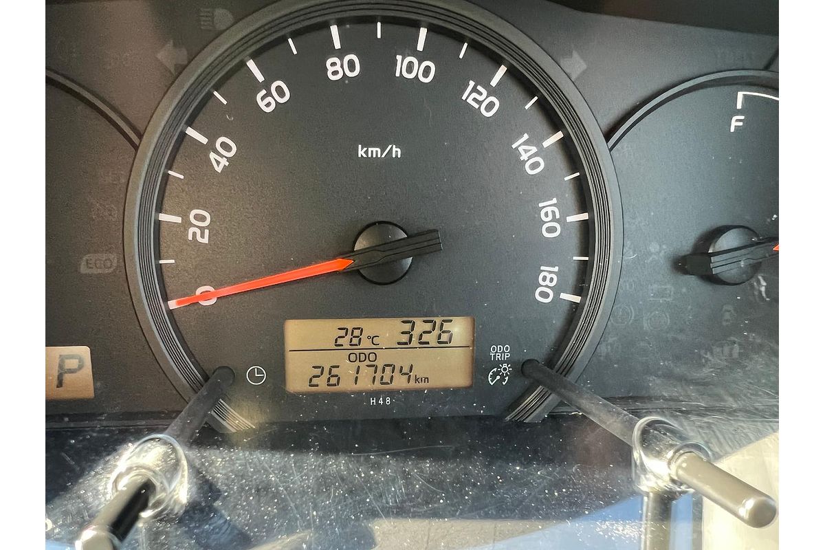 2014 Toyota Hiace KDH201R LWB