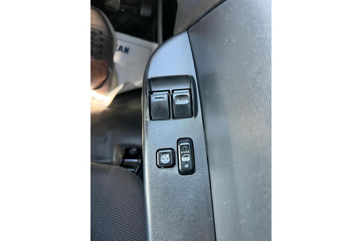 2014 Toyota Hiace KDH201R LWB