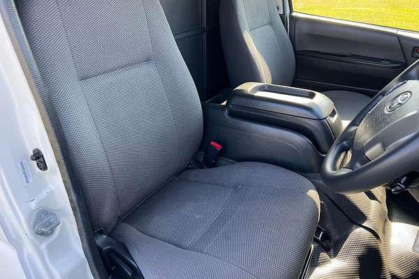 2014 Toyota Hiace KDH201R LWB