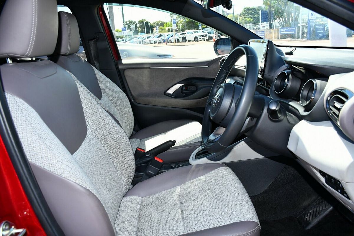 2022 Toyota Yaris ZR Hybrid MXPH10R