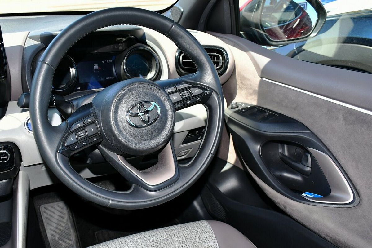 2022 Toyota Yaris ZR Hybrid MXPH10R