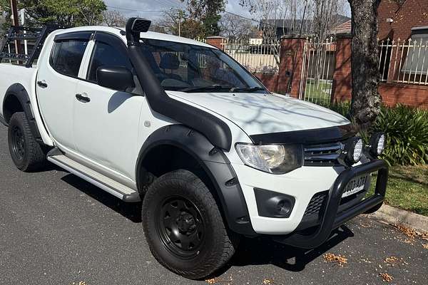 2012 Mitsubishi Triton GLX MN 4X4