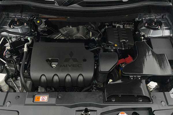 2017 Mitsubishi Outlander LS Safety Pack ZK