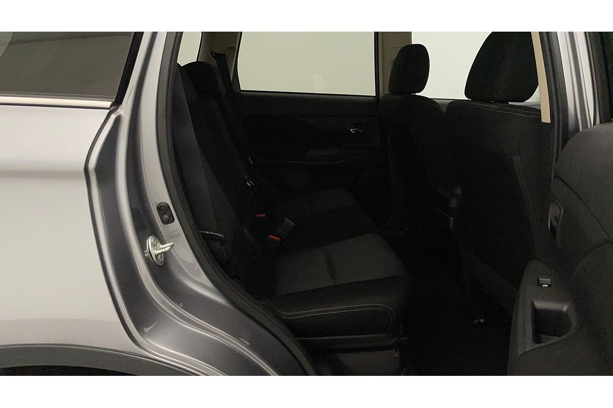 2017 Mitsubishi Outlander LS Safety Pack ZK