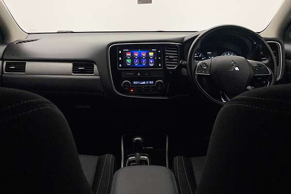 2017 Mitsubishi Outlander LS Safety Pack ZK