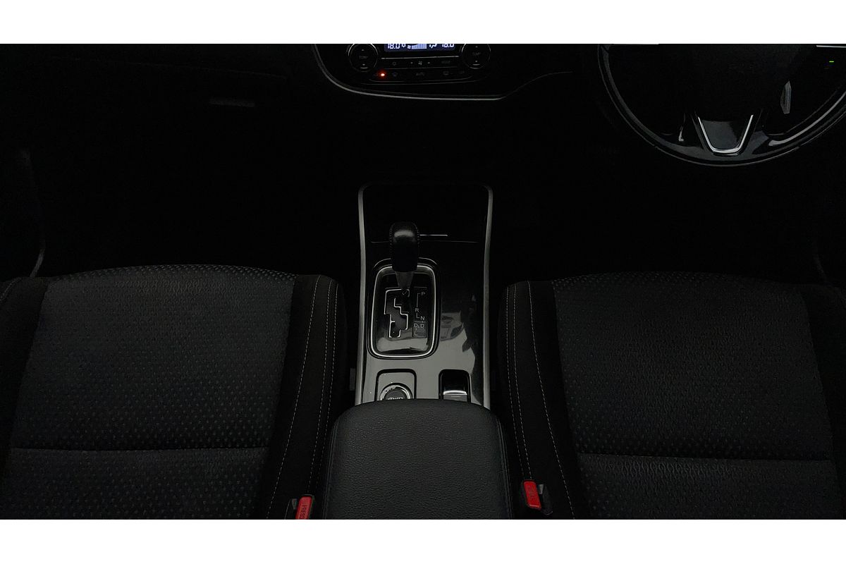 2017 Mitsubishi Outlander LS Safety Pack ZK