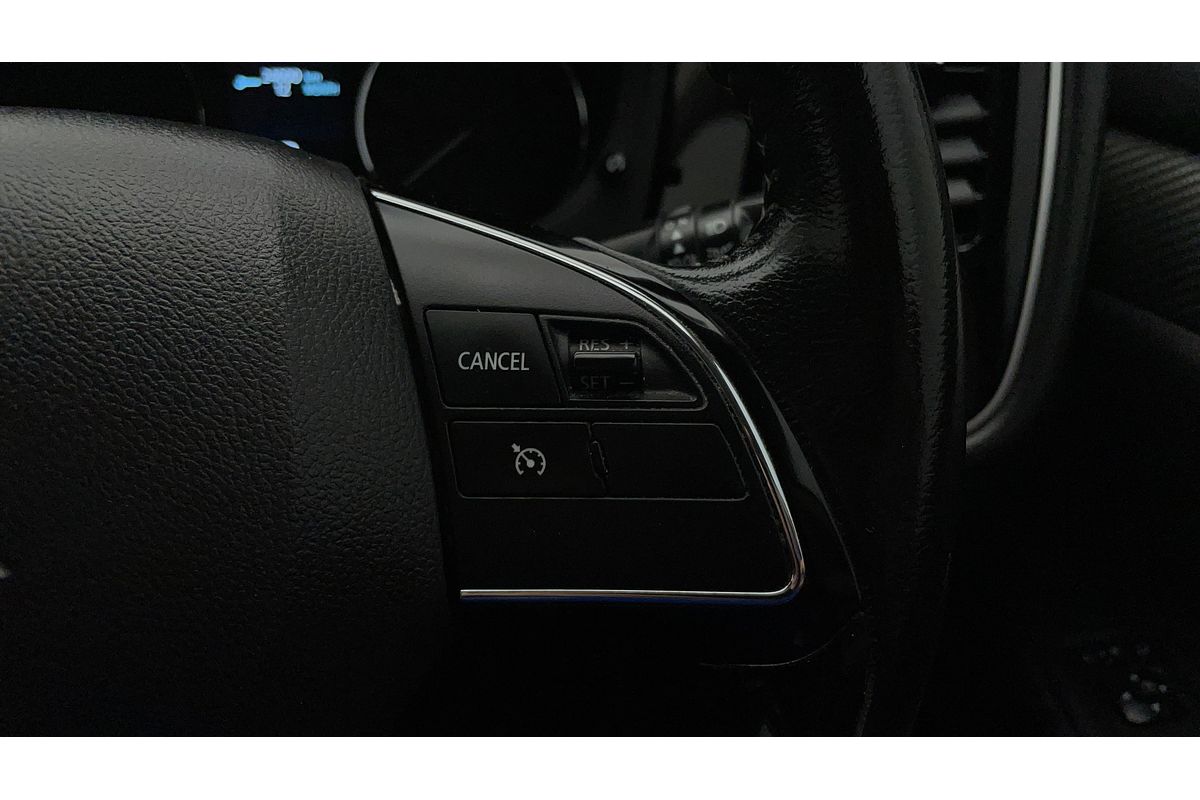 2017 Mitsubishi Outlander LS Safety Pack ZK