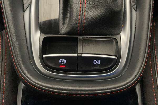 2022 MG ZST Essence