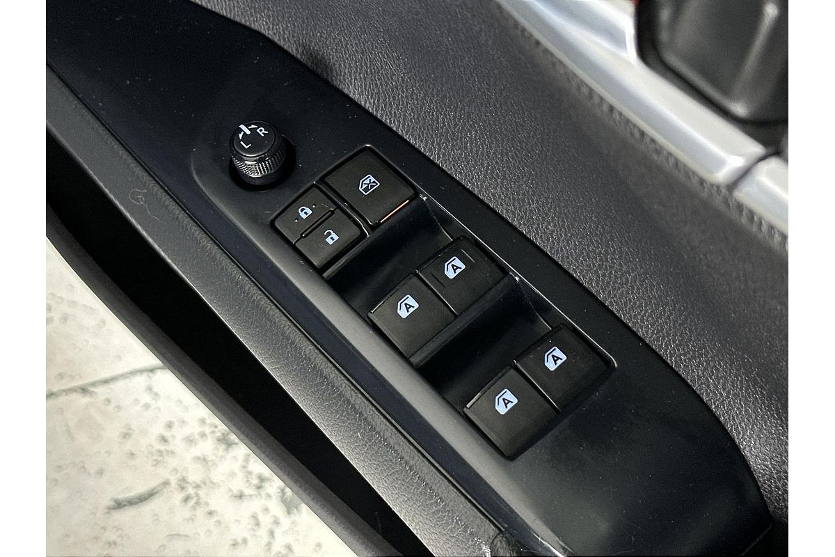 2018 Toyota Camry Ascent ASV70R