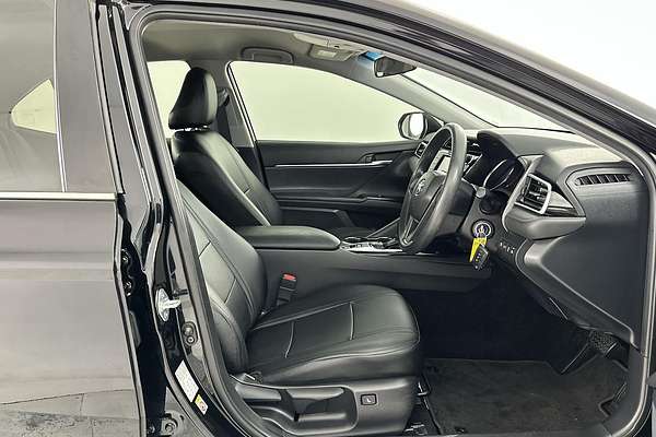 2018 Toyota Camry Ascent ASV70R