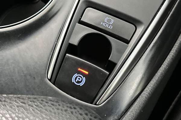 2018 Toyota Camry Ascent ASV70R