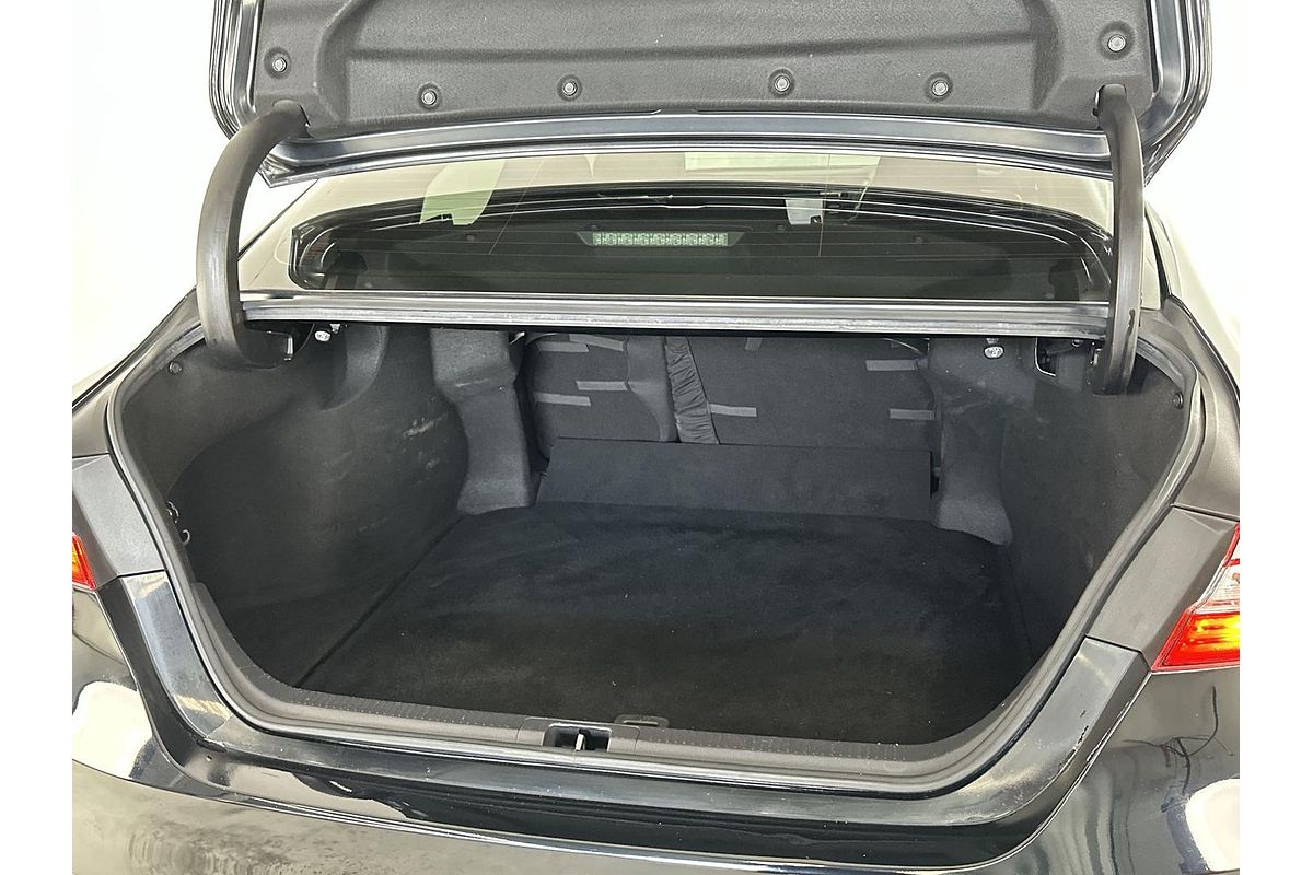 2018 Toyota Camry Ascent ASV70R