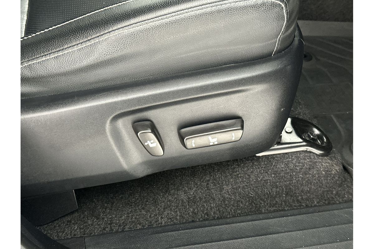 2019 Toyota Hilux Rugged X GUN126R 4X4
