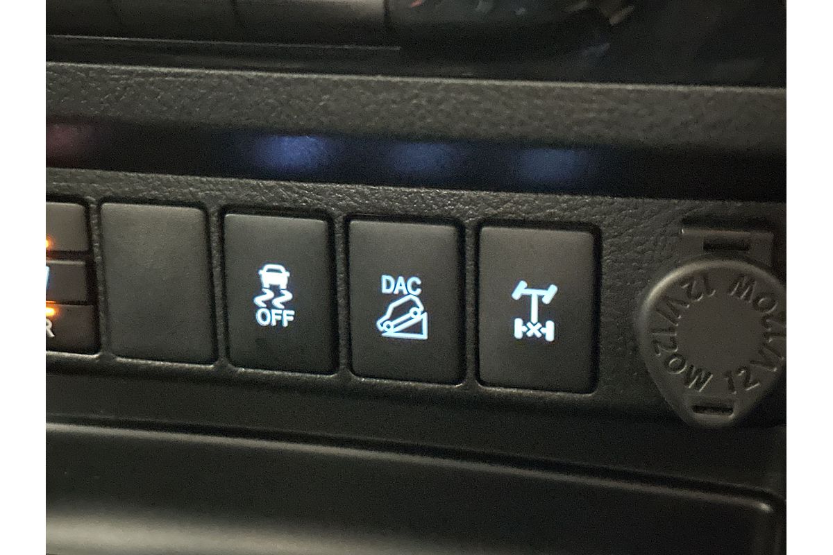 2019 Toyota Hilux Rugged X GUN126R 4X4