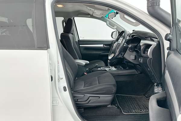 2019 Toyota Hilux SR5 GUN126R 4X4