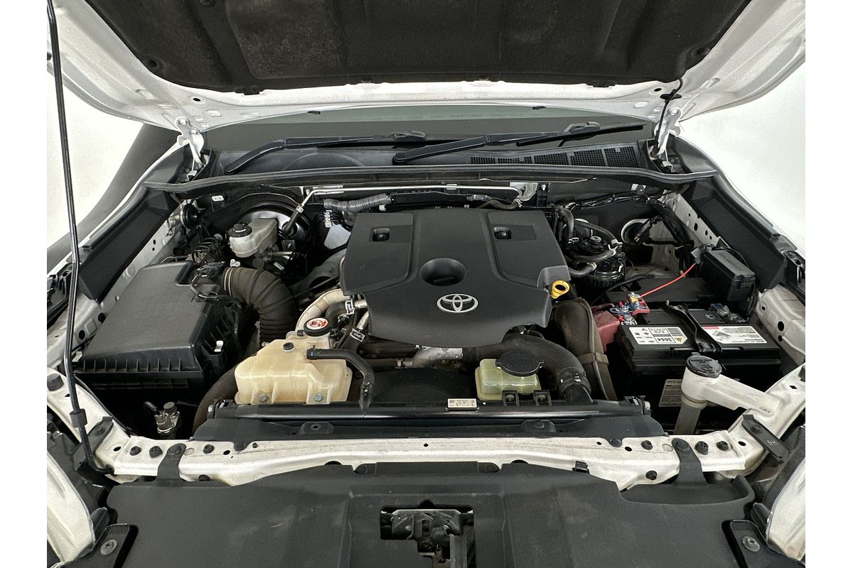 2019 Toyota Hilux SR5 GUN126R 4X4