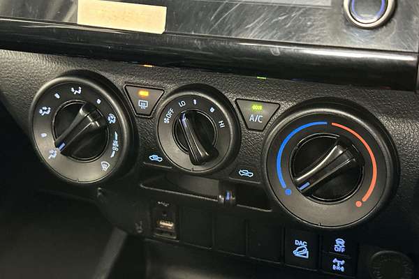2021 Toyota Hilux SR GUN126R 4X4