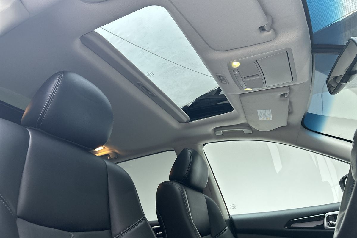 2019 Nissan Pathfinder ST-L R52 Series III