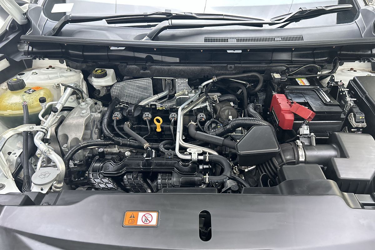 2023 Mitsubishi Outlander ES ZM