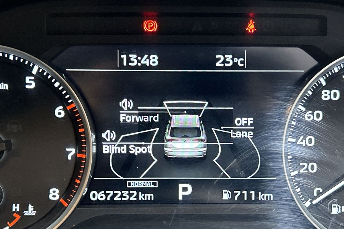 2023 Mitsubishi Outlander ES ZM