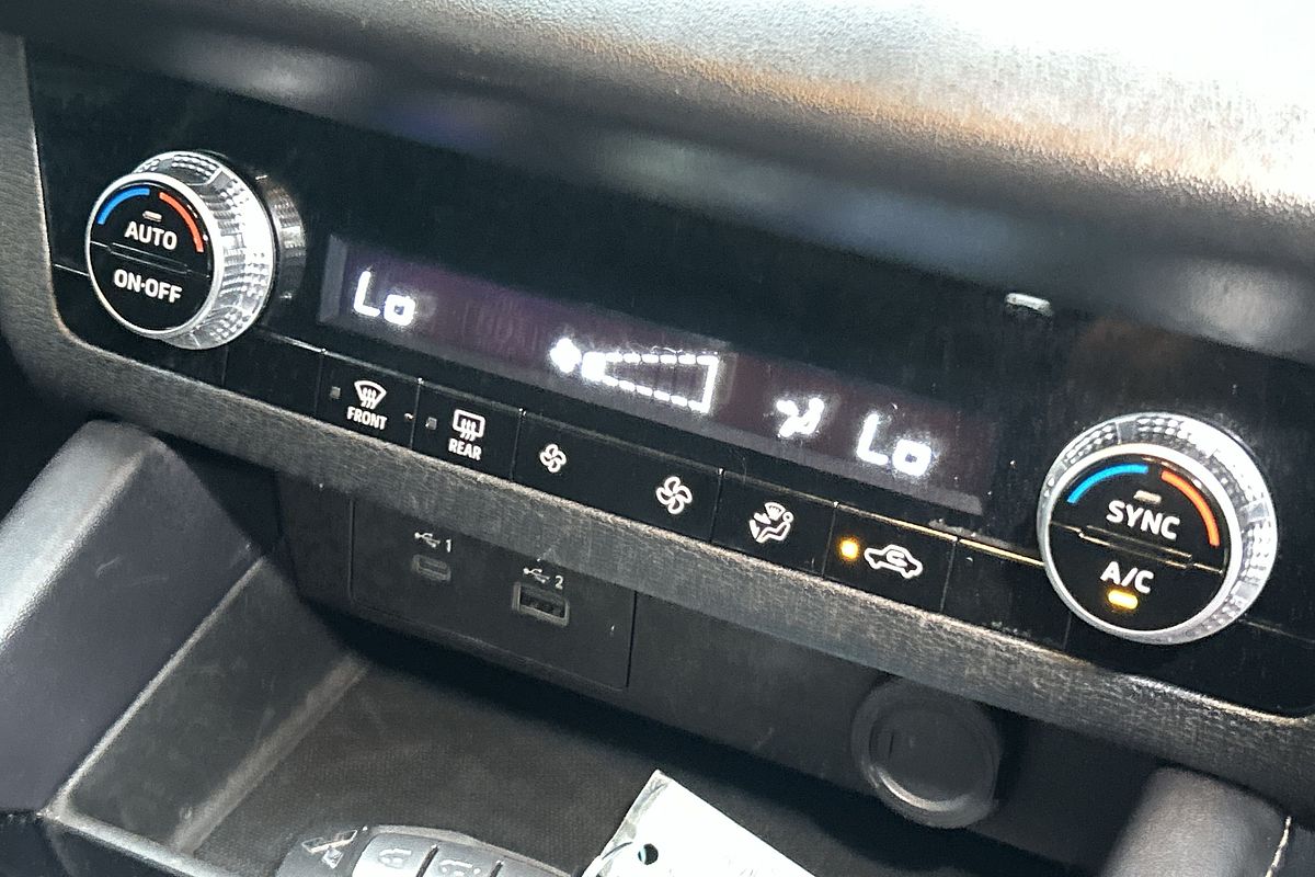 2023 Mitsubishi Outlander ES ZM