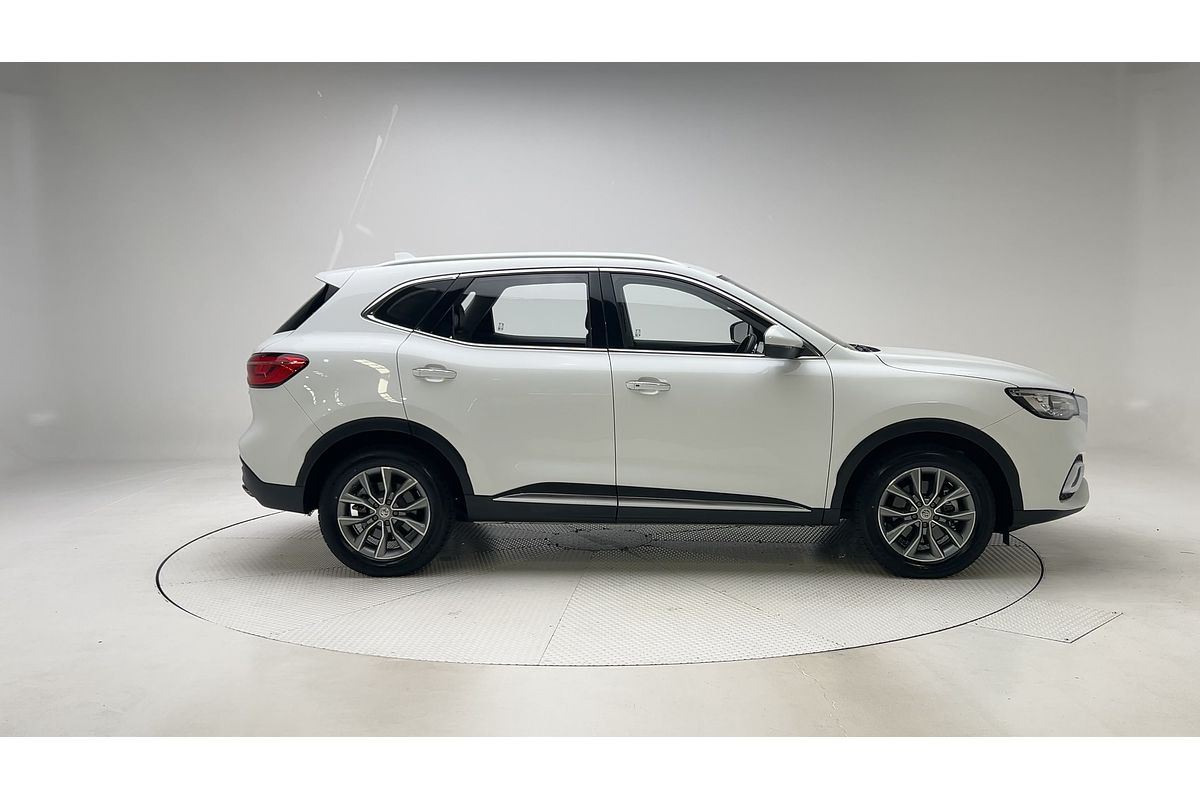 2022 MG HS Vibe SAS23