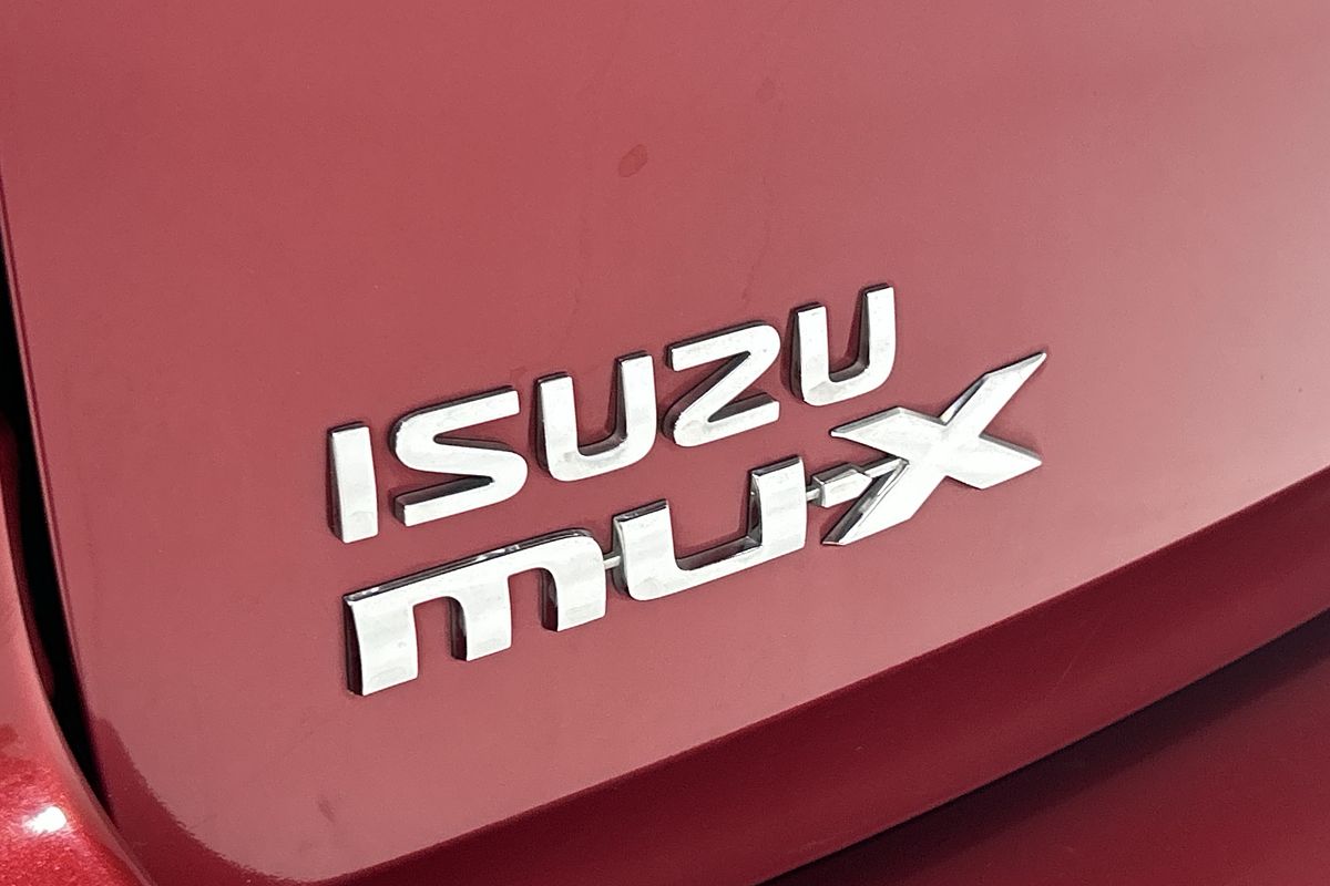 2019 Isuzu MU-X LS-T