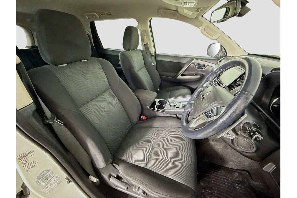 2021 Mitsubishi Pajero Sport GLS QF