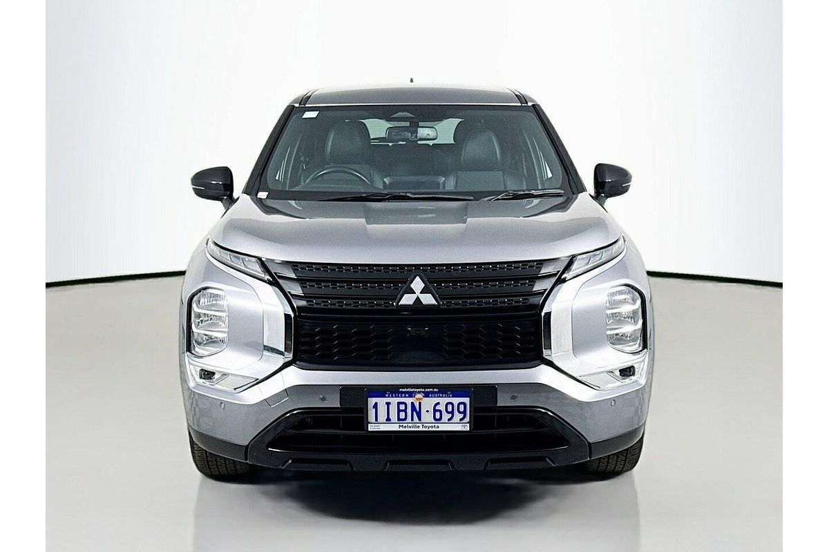 2023 Mitsubishi Outlander LS Black Edition ZM