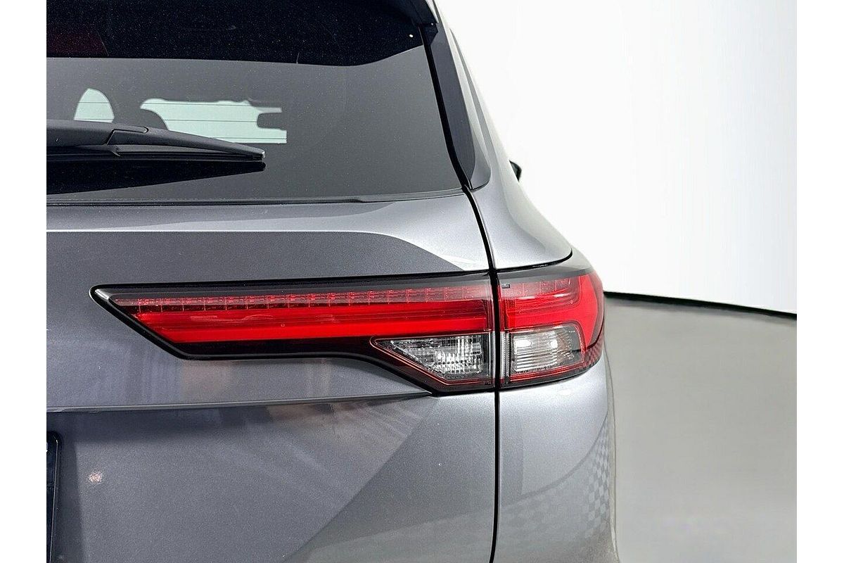 2023 Mitsubishi Outlander LS Black Edition ZM