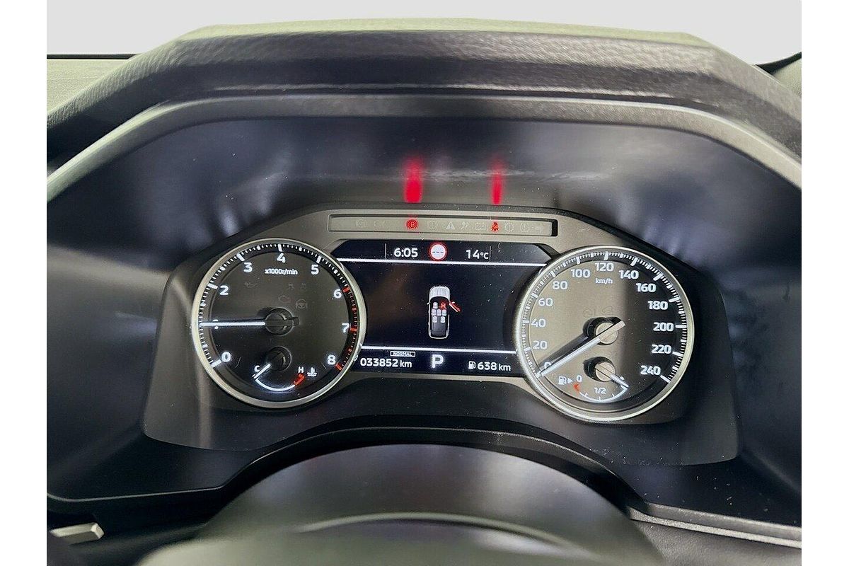 2023 Mitsubishi Outlander LS Black Edition ZM