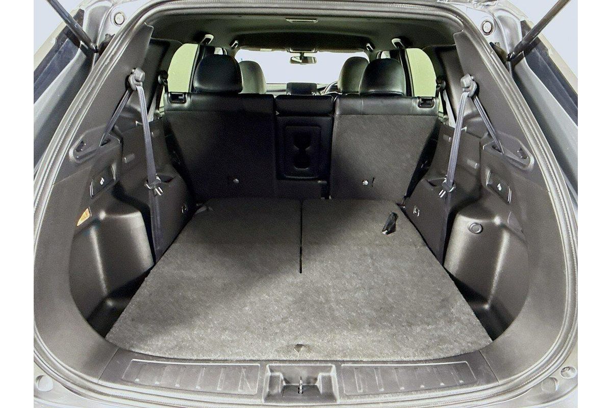 2023 Mitsubishi Outlander LS Black Edition ZM