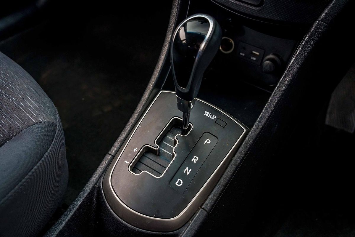 2018 Hyundai Accent Sport RB6