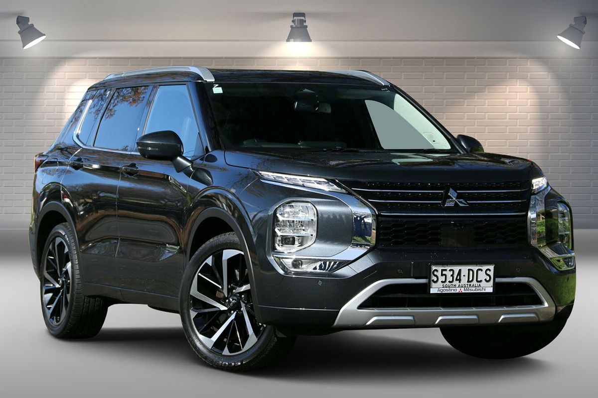 2024 Mitsubishi Outlander Exceed ZM