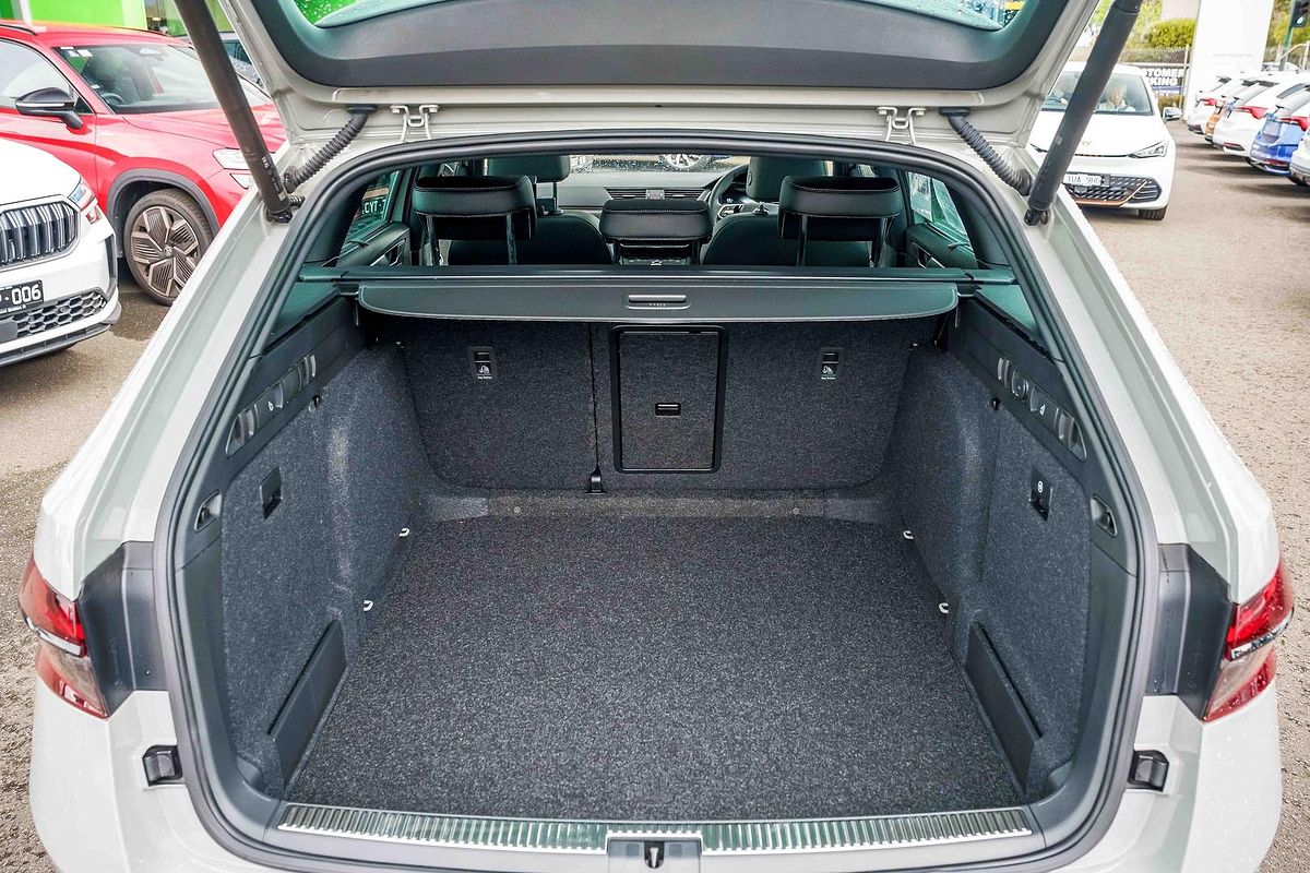 2024 SKODA Superb 206TSI SportLine NP