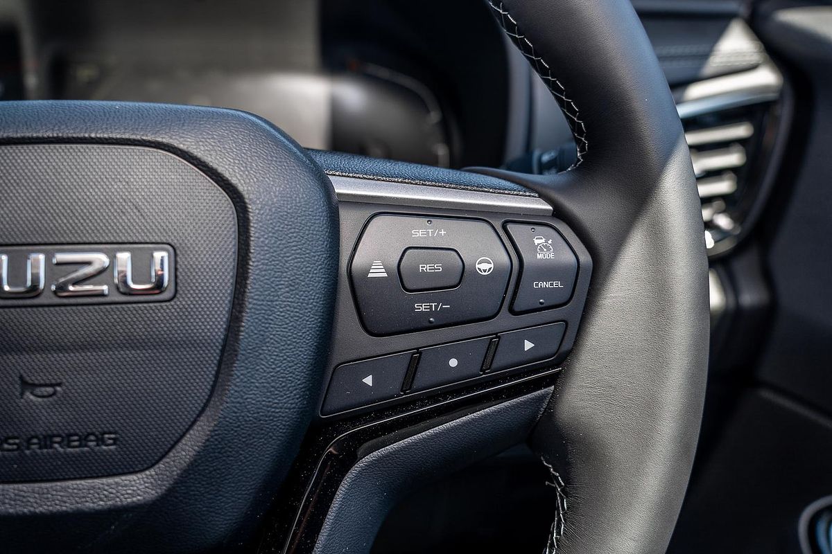 2024 Isuzu MU-X LS-U