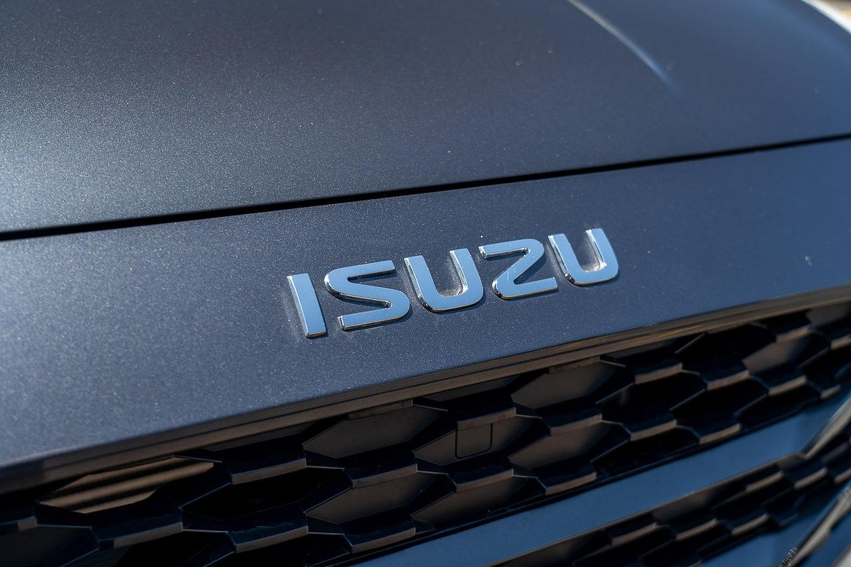 2025 Isuzu MU-X LS-M