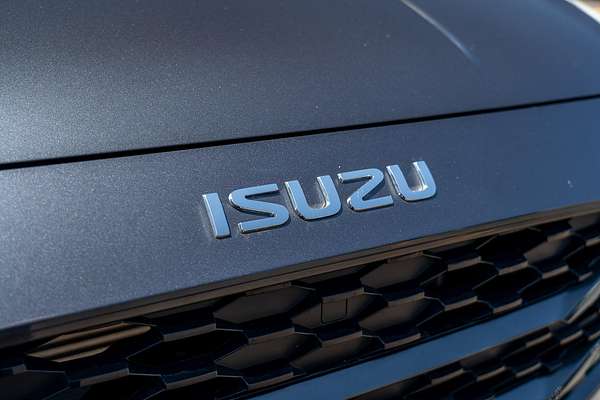 2025 Isuzu MU-X LS-M