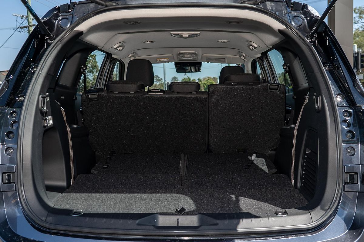 2025 Isuzu MU-X LS-M