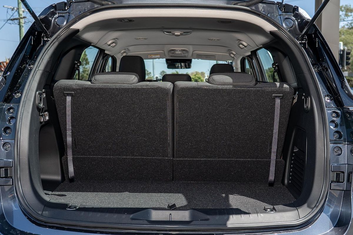 2025 Isuzu MU-X LS-M