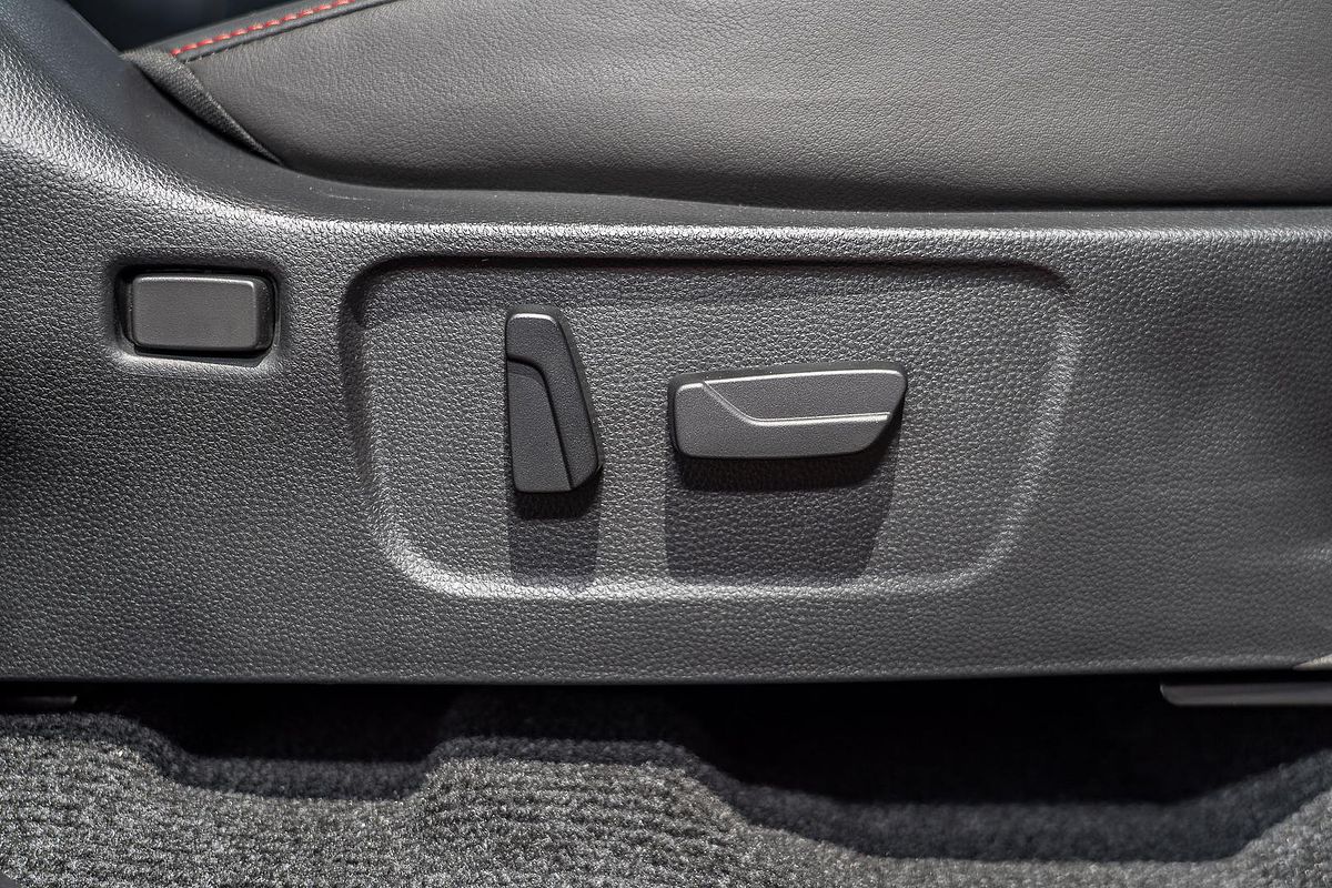 2025 Isuzu D-MAX X-TERRAIN 4X4