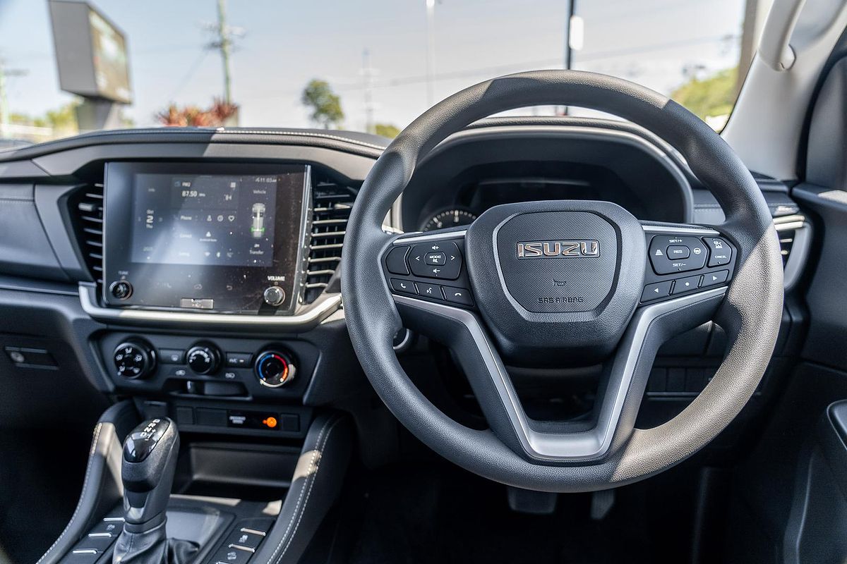 2025 Isuzu MU-X LS-M